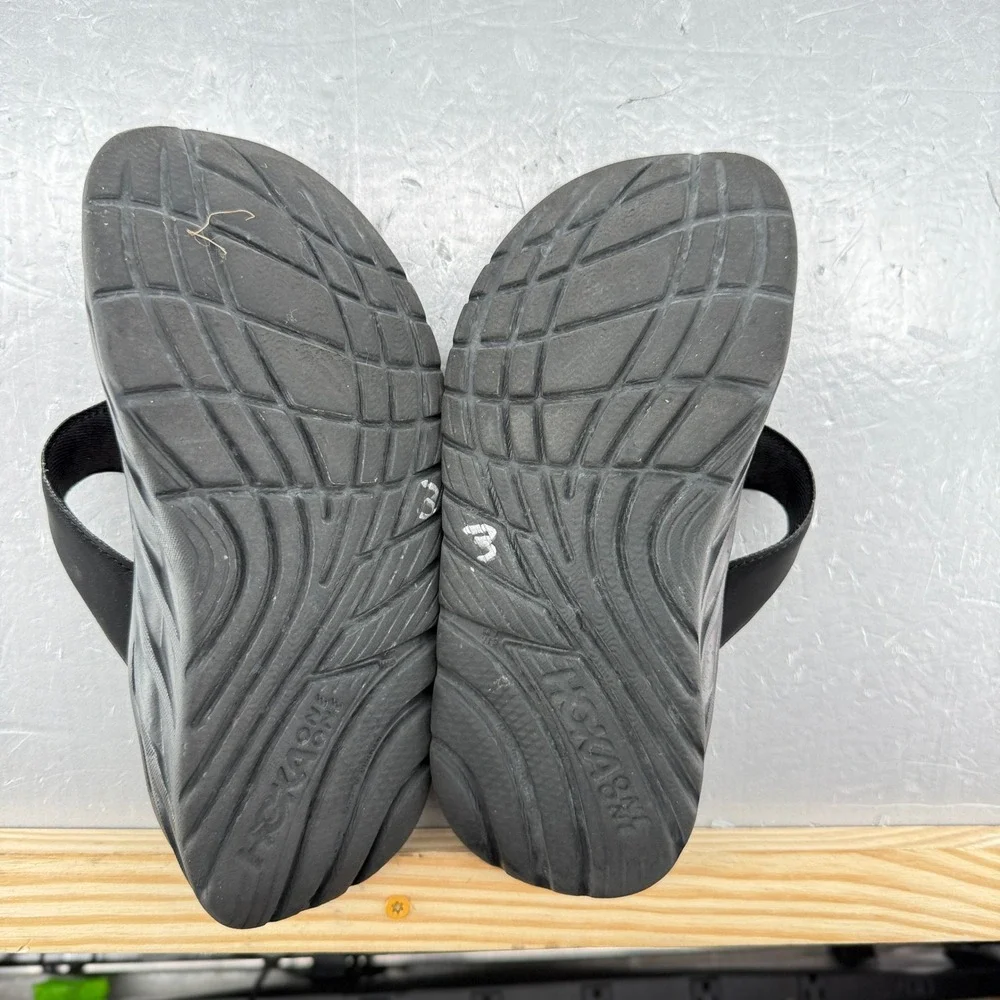 Hoka One One hoka one